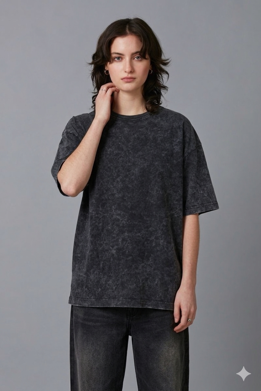 Shadow-Wash Oversized Essential Tee